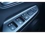 Hyundai Kona Electric EV Premium 64 kWh AUTOMAAT - Airco / Navi / Cruise / Leder / Stoelverw. + koeling / Parkeers. / NAP