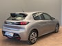 Peugeot 208 1.2 PureTech Blue Lease Allure Navigatie | Camera | Parkeersensoren Rondom | 17" Lichtmetaal | Digitaal Dashboard | Leder/Stof | Carplay | Achteruitrijcamera | Airco (automatisch) | Cruise control