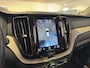 Volvo XC60 2.0 T8 Twin Engine AWD Inscription | 360 Camera | Panorama dak | Trekhaak | Stoel ventilatie | BLIS