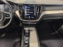 Volvo XC60 2.0 T8 Twin Engine AWD Inscription | 360 Camera | Panorama dak | Trekhaak | Stoel ventilatie | BLIS