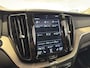 Volvo XC60 2.0 T8 Twin Engine AWD Inscription | 360 Camera | Panorama dak | Trekhaak | Stoel ventilatie | BLIS