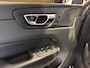 Volvo XC60 2.0 T8 Twin Engine AWD Inscription | 360 Camera | Panorama dak | Trekhaak | Stoel ventilatie | BLIS