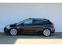 Opel Astra 1.6 Turbo Innovation | Panoramadak | Navigatie | Camera | Alcantara | Matrix LED | Cruise control | Stoel- en stuur verwarming |