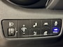 Hyundai Kona Electric EV Premium 64 kWh SoH 96,5% Open dak / / Warmtepomp / 3 Fase / Stoel ventilatie en verwarming / Dealeronderhouden /
