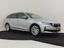 Skoda Octavia Combi First Edition 115pk DSG/AUTO | Achteruitrijcamera | Elektrische achterklep | Navigatie | Adaptive cruise control | 17" LMV
