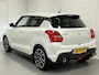 Suzuki Swift 1.4 Sport Smart Hybrid NAVIGATIE | CLIMATE CONTROL | STOELVERWARMING | SPORTIEF!