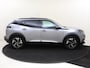 Peugeot e-2008 EV Allure 50 kWh | Automaat | navigatiesysteem full map |airco automatisch | Apple Carplay/Android Auto | cruise control | kunstlederen/stof bekleding | LED koplampen | lichtmetalen velgen 17" |