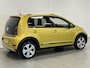 Volkswagen Up! 1.0 BMT cross up! STOELVERWARMING | PARKEERCAMERA | STOERE ZUINIGE AUTO!
