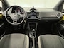 Volkswagen Up! 1.0 BMT cross up! STOELVERWARMING | PARKEERCAMERA | STOERE ZUINIGE AUTO!