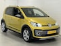 Volkswagen Up! 1.0 BMT cross up! STOELVERWARMING | PARKEERCAMERA | STOERE ZUINIGE AUTO!