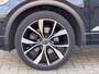 Volkswagen T-Roc 1.5 TSI R-Line | Trekhaak | Pano | 19" | Stuurverwarming