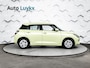 Suzuki Swift 1.2 Comfort Smart Hybrid | Navigatie | Adaptieve Cruise Control | Allseason Banden
