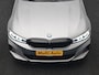 BMW 3-Serie Touring 320e Sportline FACELIFT Plug In Hybrid Dealer O.H PHEV | Panodak | Widescreen Navi | Harman Kardon | Camera | Keyless | Stuurverwarming | Apple Carplay | BLIS |