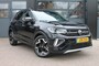 Volkswagen T-Cross 1.5 TSI R-LINE  150 PK Automaat / afneembare trekhaak / Stoel vw.