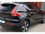 Volvo XC40 T4 Recharge Plus Dark | Stoelverwarming | Trekhaak | Parkeercamera| H/K | Keyless | Glossy Black