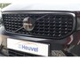 Volvo XC40 T4 Recharge Plus Dark | Stoelverwarming | Trekhaak | Parkeercamera| H/K | Keyless | Glossy Black