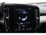 Volvo XC40 T4 Recharge Plus Dark | Stoelverwarming | Trekhaak | Parkeercamera| H/K | Keyless | Glossy Black