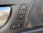 Volvo XC60 2.0 T6 Plug-in hybrid AWD Ultra Black Edition | SOH: 100% | 22"velgen | Trekhaak | Adaptieve Cruise Control | Panoramadak | Harman Kardon Audio | Parkeercamera |  Stoel-/Stuurverwarming | Dodehoek Detectie |