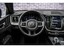 Volvo XC60 2.0 T6 Plug-in hybrid AWD Ultra Black Edition | Trekhaak | Adaptieve Cruise Control | Panoramadak | Harman Kardon Audio | Parkeercamera |  Stoel-/Stuurverwarming | Dodehoek Detectie |