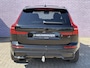 Volvo XC60 2.0 T6 Plug-in hybrid AWD Ultra Black Edition | SOH: 100% | 22"velgen | Trekhaak | Adaptieve Cruise Control | Panoramadak | Harman Kardon Audio | Parkeercamera |  Stoel-/Stuurverwarming | Dodehoek Detectie |