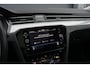Volkswagen Passat Variant 1.4 TSI PHEV GTE Business | Pano | Trekhaak | Camera |