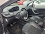 Peugeot 2008 1.2 PureTech Allure, panorama dak, navi, distributie van 2025.