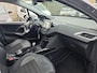 Peugeot 2008 1.2 PureTech Allure, panorama dak, navi, distributie van 2025.