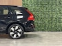 Volvo XC60 T6 AWD Recharge Ultra Dark | Head-Up Display | Harman Kardon | Adaptieve Cruise Control | Stoelverwarming voor+Achter | Stuurwielverwarming | Full LED Meesturende koplampen | Pilot Assist | BLIS Dode Hoek Detectie | Schuifdak | 20 Inch | Parkeercamera | Elektrische voorstoelen geheugen | Lederen bekleding | Zitting verlenging voorstoelen | Lederen dashboard | Google Infotainment | Keyless Drive | Parkeersensoren voor+achter | Elektrisch bedienbare achterklep | DAB Radio | Apple Carplay/Android Auto | Draadloos telefoon opladen | Volvo On Call met mobiele App functie | Onyx Black Metallic |