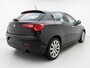 Alfa Romeo Giulietta 1.4 T Distinctive | Leer | Navi | Autom. Airco | Cruise Control | LMV | PDC | Stoelverwarming | Sportstoelen | Nieuwe APK!