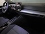 Volkswagen Golf 1.5 eHybrid Life Edition 204 pk Automaat (DSG) | Verlengde garantie | Navigatie via App | Parkeersensoren (Park assist) | Achteruitrijcamera |