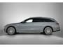 Mercedes-Benz E-klasse Estate 300 e AMG Line AMG | Night Pakket | Luchtvering | Lederen beklediing | MBUX Superscreen | Trekhaak | Head-up-Display | 20 Inch AMG velgen. Inclusief 24 maanden MB Certified garantie voor Europa.