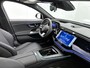 Mercedes-Benz E-klasse Estate 300 e AMG Line AMG | Night Pakket | Luchtvering | Lederen beklediing | MBUX Superscreen | Trekhaak | Head-up-Display | 20 Inch AMG velgen. Inclusief 24 maanden MB Certified garantie voor Europa.