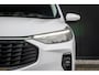 Ford Kuga 2.5 PHEV Titanium | Electrische trekhaak | 2100kg trekgewicht | Winter-pack | 360 camera | Adaptieve cruise | Dodehoek detectie | Led-verlichting | Keyless | Privacy-glass