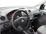 Volkswagen Caddy 2.0 SDI Anti doorSlip Regeling, Boordcomputer, Cruise control, Buitenspiegels elektrisch verstel- en verwarmbaar, Elektrische ramen voor De Volkswagen Caddy 2.0 SDI uit 2007 is een praktische en betrouwbare bedrijfswagen die bekendstaat om zijn eenvoud en degelijkheid. De ongecompliceerde dieselmotor is niet gemaakt voor snelh