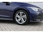Volkswagen Golf Variant 1.5 eTSI 150pk DSG R-Line | App Connect | Stoelverwarming | Parkeersensoren | Side Assist