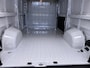 Opel Movano L2H2 3,3t 140pk | BPM VRIJ | Achteruitrijcamera | Laadruimtescheidingswand gesloten (zonder Raam) | Lendensteun Stoel voor links