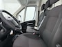 Opel Movano L2H2 3,3t 140pk | BPM VRIJ | Achteruitrijcamera | Laadruimtescheidingswand gesloten (zonder Raam) | Lendensteun Stoel voor links
