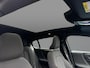 Volvo C40 Recharge 69 kWh Plus | Panoramadak | Adaptive cruise control | Stoel- en stuurverwarming | Google Maps navigatie | All season banden | Warmtepomp | BTW auto | Dode hoek detectie BLIS | Apple Carplay / Android Auto |