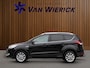 Ford Kuga 1.5 Titanium Styling Pack 120PK | Half leder/stof | Stoelverwarming | Trekhaak