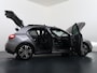 Mercedes-Benz A-klasse 180 Luxury Line Star Edition | Panorama - Schuifdak | Stoelverwarming Voor | DAB+ Radio | Achteruitrij Camera | Privacy Glas Achter