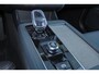 Volvo XC90 T8 Recharge AWD Plus Dark - Luchtvering - Panorama/schuifdak - IntelliSafe Assist & Surround - 360º Camera - Bowers & Wilkins audio - Adaptieve LED koplampen - Verwarmde voorstoelen, stuur & achterbank - Parkeersensoren voor & achter - Elektr. bedienb. voorstoelen met geheugen - Geventileerde voorstoelen - Draadloze tel. lader - Extra getint glas - Elektr. inklapbare trekhaak - 21' LMV