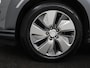 Hyundai Kona Electric EV Premium 64 kWh | SOH 100% | 3 Fase | Stoelventilatie | Leder | Head-Up | Warmtepomp | Camera | Achterbankverwarming | Carplay | Navigatie | Adaptive cruise | Keyless | Parkeerhulp