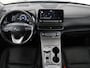 Hyundai Kona Electric EV Premium 64 kWh | SOH 100% | 3 Fase | Stoelventilatie | Leder | Head-Up | Warmtepomp | Camera | Achterbankverwarming | Carplay | Navigatie | Adaptive cruise | Keyless | Parkeerhulp
