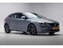 Volvo V40 2.0 T2 Summum [ Navigatie Stoelverwarming Cruise control ]