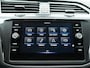 Volkswagen Tiguan 1.5 TSI 150Pk R-Line Automaat - Trekhaak - Pano dak - Camera - Navigatie - ACC - LED