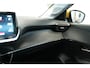 Peugeot 208 1.2 PureTech Allure Panoramadak Navigatie Full-led 24 Maanden garantie* (Vraag naar de voorwaarden)