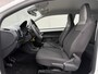 Volkswagen Up! 1.0 Handgeschakeld / Dealer Onderhouden / Stoelverwarming / Multimedia Bluetooth / Airco / Centrale deurvergrendeling / Elektr. Ramen / Rijstrooksensor /