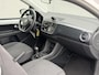 Volkswagen Up! 1.0 Handgeschakeld / Dealer Onderhouden / Stoelverwarming / Multimedia Bluetooth / Airco / Centrale deurvergrendeling / Elektr. Ramen / Rijstrooksensor /