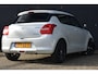 Suzuki Swift 1.2 Select Smart Hybrid | Stoelverwarming | Adaptive Cruise | Parkeersensoren | Cruise Control | Navi By App | 15"LMV !!