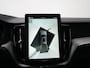 Volvo XC60 T6 Plug-in Hybrid AWD Plus Black Edition | Luchtvering | Premium Pack | Head-Up | Harman/Kardon | Panoramadak | 360° Camera